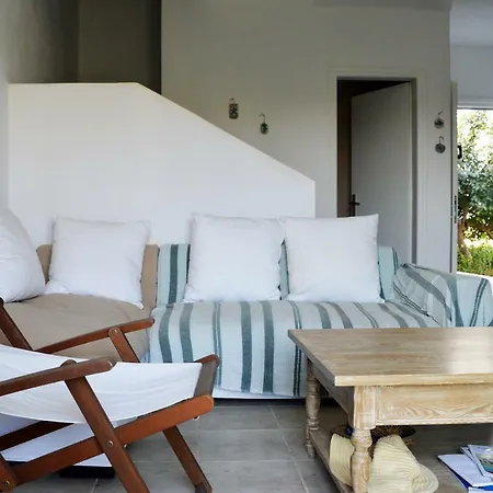 Molos Beach Maisonette With Com. Pool